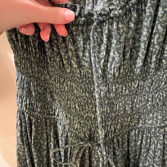 Doen Kaira Evergreen Dress - Picture 5 of 6